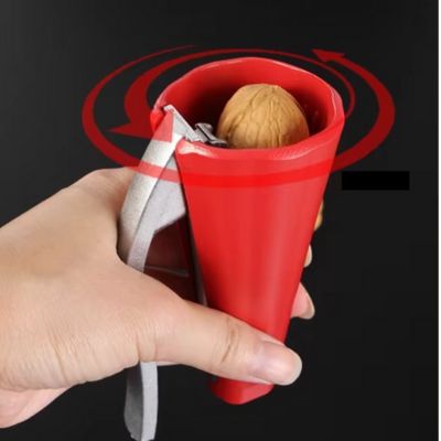 Casse-noix | NutyPress™ | ErgoFast Mina en Cuisine