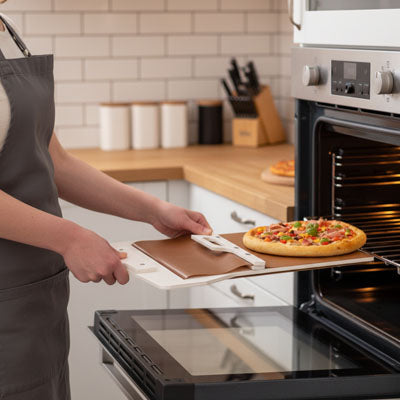 Pelle a pizza | PizzaSlide™ | AntiFlex Mina en cuisine